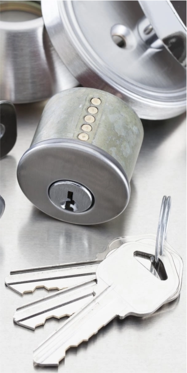 Instalación de chapas en Duitama Instalación de chapa de seguridad en puerta en Duitama